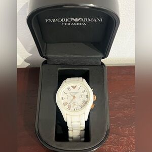 Emporio Armani Black Gloss Ceramic Watch.
Battery needs to be changed.